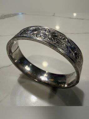 Floral Engraved Silver-Plated Hinged Bangle Bracelet